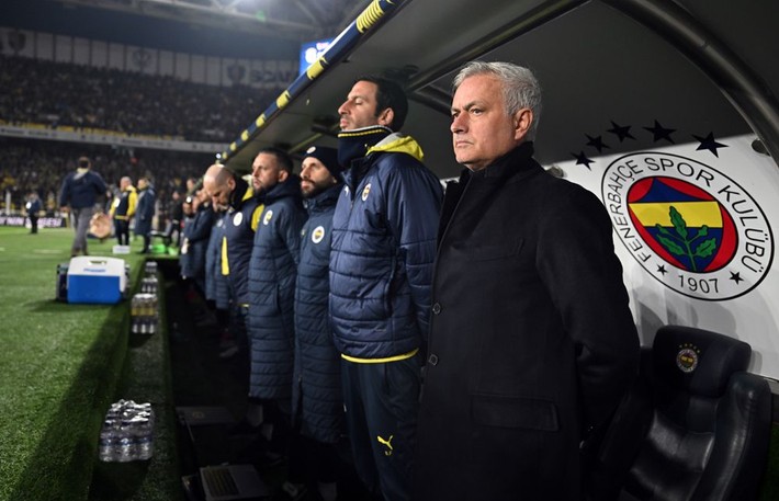 Ali Koç Mourinho'nun kaldığı otele kadar gitti! '11'i bana ver' tepkisi - Resim: 2
