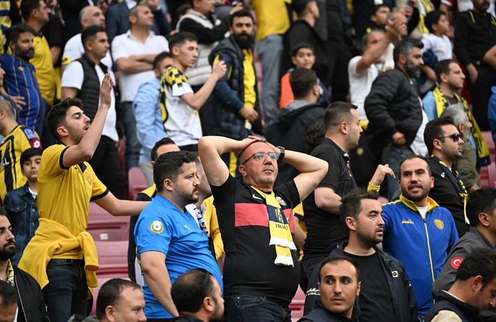 Ankaragücü tarihine geçen olay! Taraftar yıkıldı - Resim: 6