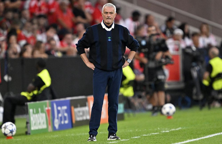 6 yıldız Jose Mourinho'nun kovulmasını bekliyor: Komple takım değişeceğine hoca değişsin! - Resim: 3