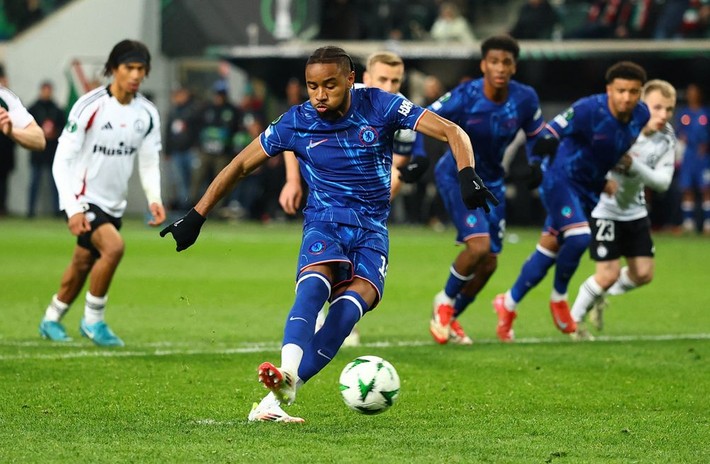 Ali Koç'tan 52 maçta 35 gol 20 asist yapan yeni Anelka transferi! Piyasa değeri 80 milyon euro - Resim: 3