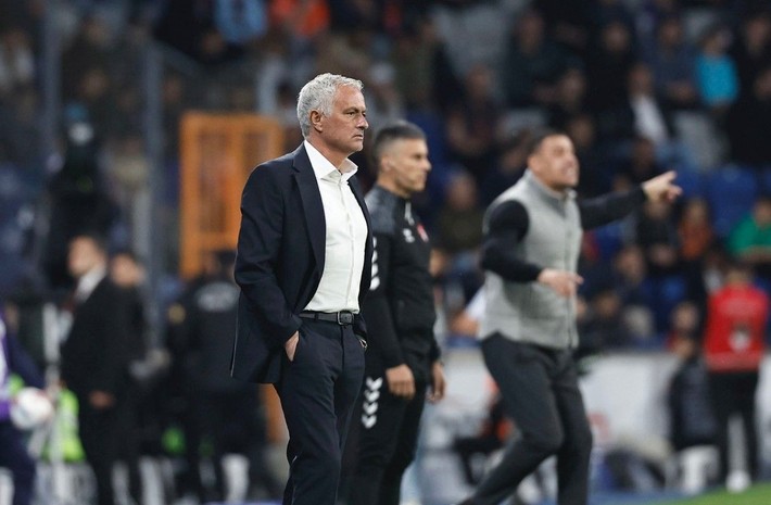 Mourinho'ya 3 yeni yardımcı getirildi! Birinin Antalyaspor geçmişi var - Resim: 2