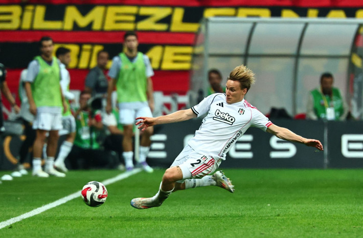 Sergen Yalçın kötü gidişatın faturasını Serdar Topraktepe Solskjaer'in transferlerine kesti: Size güle güle - Resim: 4