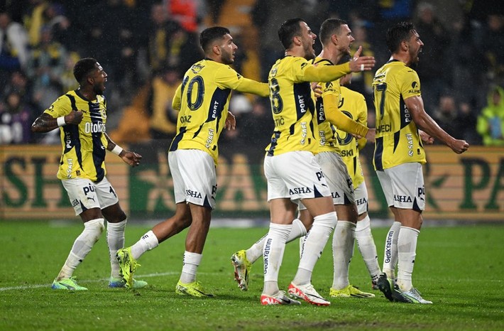 Ali Koç 700 milyon euroluk takımın kalecisini Fenerbahçe'ye getiriyor! Daha 3 sene önce Dünya Kupası kaldırmıştı - Resim: 5