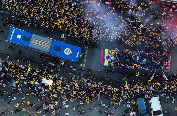 Ali Koç 5 milyon euro harcadı 255 milyon euro kazandı: Fenerbahçe'yi dünya izledi dünya! - Resim: 8