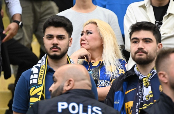 Ankaragücü tarihine geçen olay! Taraftar yıkıldı - Resim: 1
