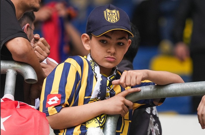 Ankaragücü tarihine geçen olay! Taraftar yıkıldı - Resim: 5