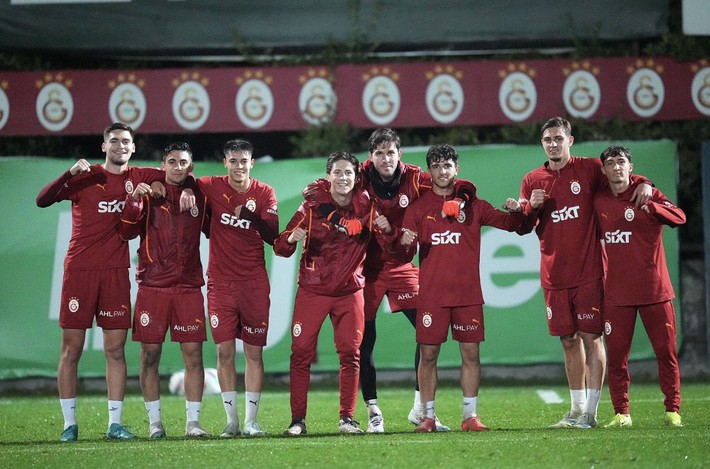 Dursun Özbek Okan Buruk'un aklını alacak: Ne şampiyonluğu hocam bana Avrupa'da kupa getir - Resim: 2