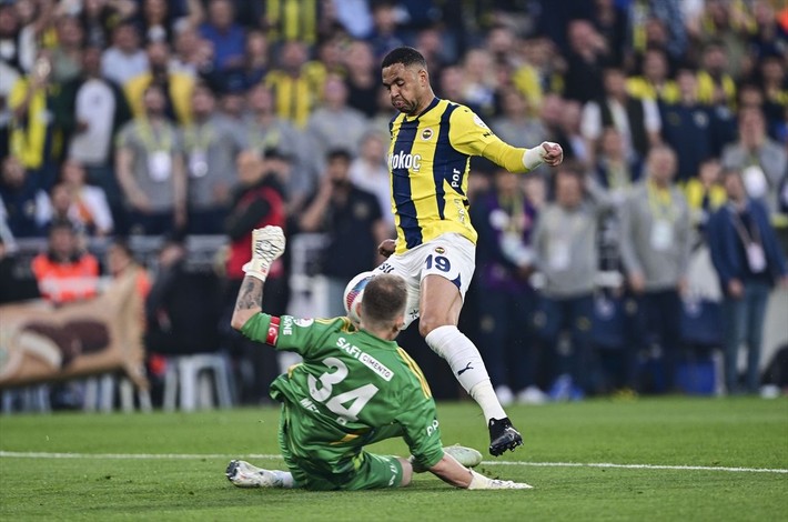 Nihat Kahveci derbinin ardından çıldırdı: Hayatımızdan çık ağabey - Resim: 8