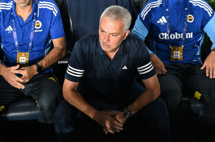0-0'ın ardından Mourinho'ya yaylım ateşi: Bu iki futbolcuyu nasıl yan yana oynatırsın - Resim: 13