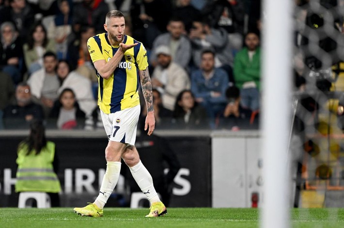 Ali Koç 65 milyon euroluk faturayı görünce masadan kalktı: Dursun Özbek'e hayırlı olsun o zaman - Resim: 3