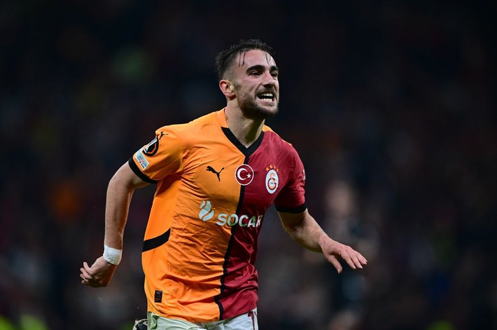 Ali Koç Yunus Akgün'ü Galatasaray'dan koparıyor: Biz Brezilyalı yıldızı alırsak Betis de Yunus'a girer - Resim: 3