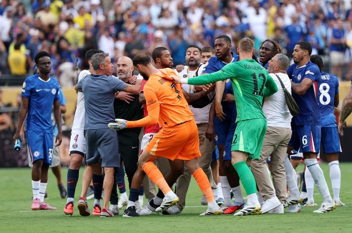 Dursun Özbek 65 milyon euroluk kaleciyle görüşmelere başladı! Ederson, Stegen, Petkovic hiçbiri değilmiş - Resim: 3