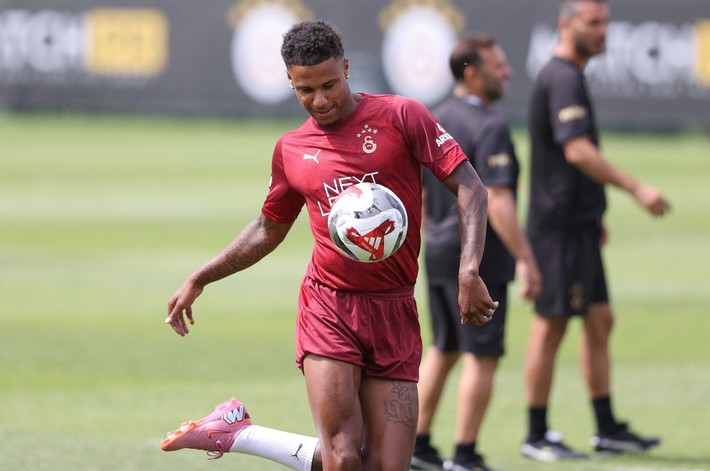 Monaco'nun 10 numarası Galatasaray forması giydi - Resim: 2