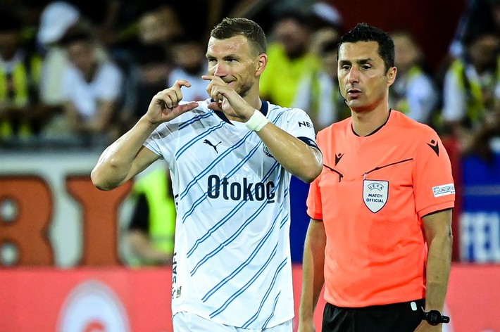 Onuachu ve Samatta ile birlikte oynayan Sander Berge Fenerbahçe'ye geliyor - Resim: 7