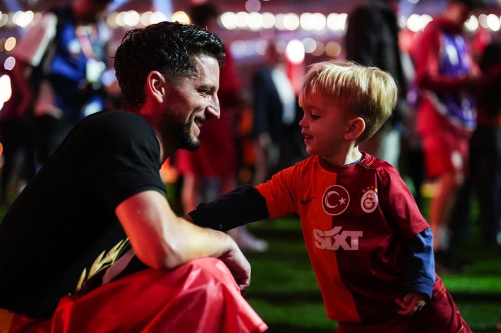 "Galatasaray'da kalacak mısın?" sorusuna en net cevap - Resim: 4
