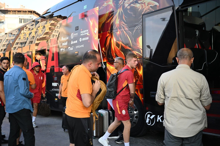 Icardi'nin sözü pankart oldu! Gaziantep'de Galatasaray'a karşılama - Resim: 4