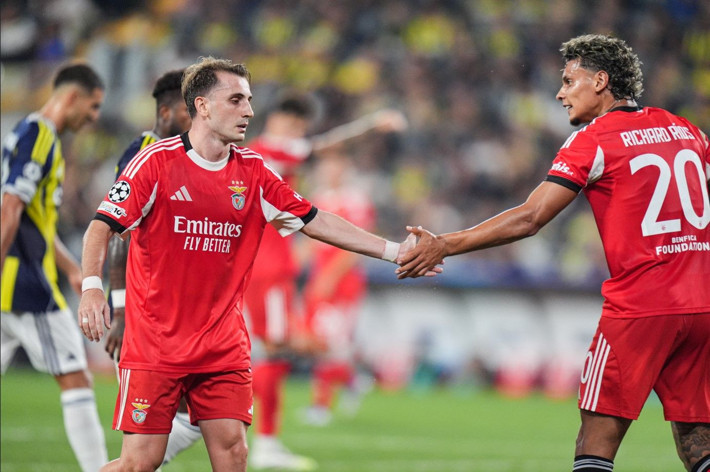 Mourinho ile Kerem Aktürkoğlu böyle selamlaştı - Resim: 5