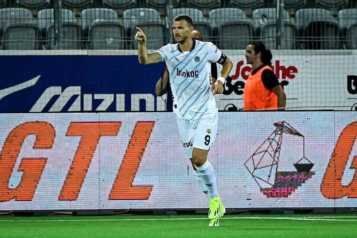Onuachu ve Samatta ile birlikte oynayan Sander Berge Fenerbahçe'ye geliyor - Resim: 4