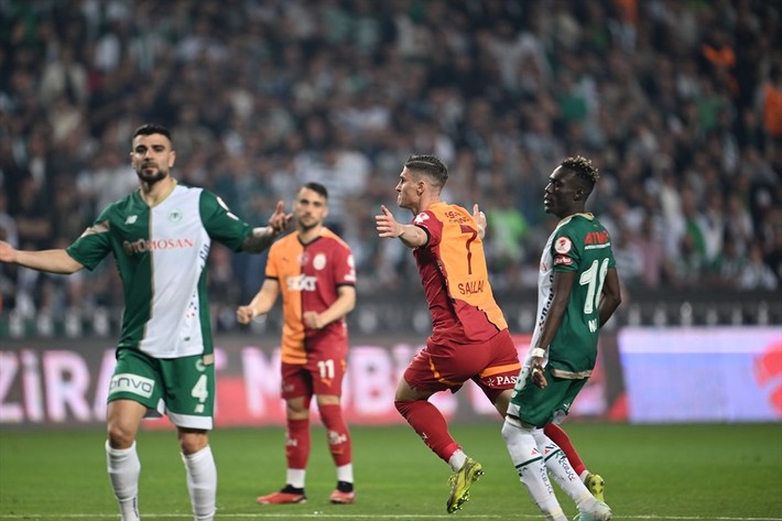 Nihat Kahveci'den ilginç yorum: Galatasaray bu 5'i sevdi ya - Resim: 3