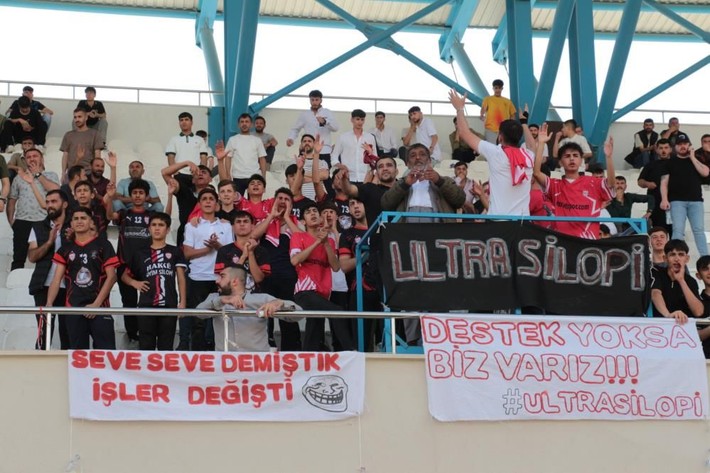 Şırnak'ta futbolcular tekme tokat kavga etti - Resim: 2