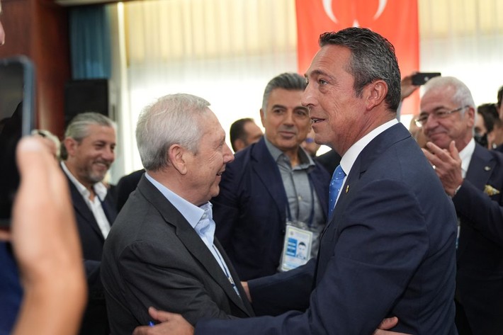 Ali Koç Aziz Yıldırım'ın evlerini villalarını satıp kulübün elektrik, su faturalarını ödüyor! - Resim: 6