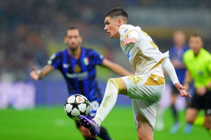 Dursun Özbek Krunic'in 17 yaşındaki wonderkid'i için Avrupa devlerine kafa tuttu: Bu çocuğu bizim almamız lazım - Resim: 2