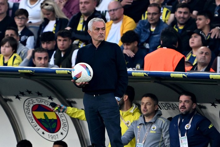 Ali Koç Jose Mourinho'dan vazgeçmiyor! Onu göndereceğine 9 yıldızı satış listesine koydu - Resim: 6