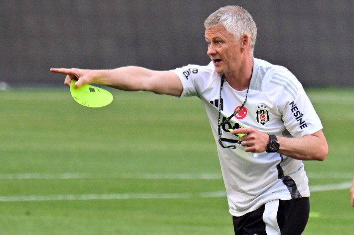Beşiktaş'ın taraftara açık idmanında sürpriz isim! 19 yıl sonra yeniden sahada - Resim: 2