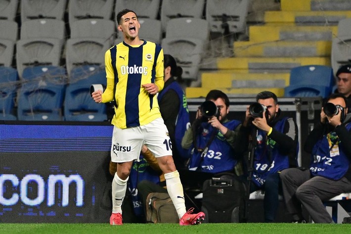 Ali Koç kavganın tam ortasında kaldı! Sergen Yalçın ve Montella için birbirlerine girdiler - Resim: 7