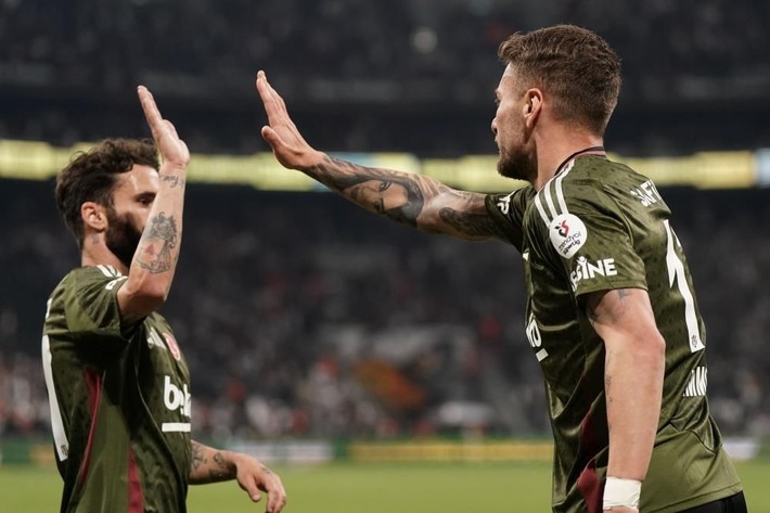 Nihat Kahveci'yi duygulandıran Beşiktaşlı: Efsanedir, alkışlıyorum - Resim: 4