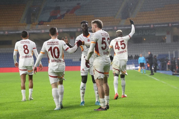 Galatasaray, 24 gol 17 asist katkısı veren 2 yıldızıyla sözleşme uzatıyor - Resim: 2