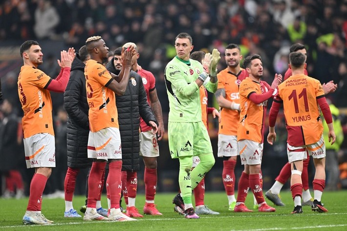 Galatasaray, 24 gol 17 asist katkısı veren 2 yıldızıyla sözleşme uzatıyor - Resim: 3