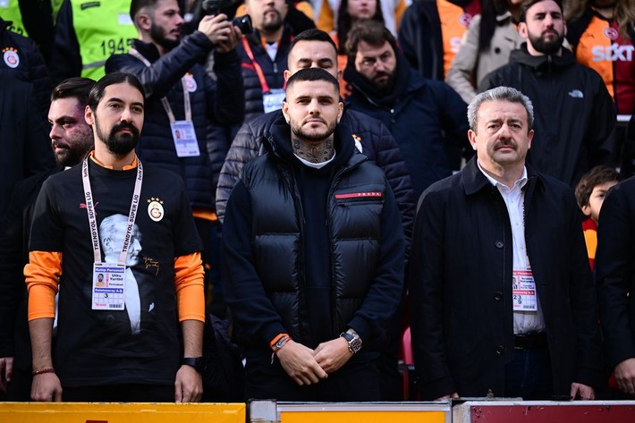 Dursun Özbek'e İsmail Yüksek ve Cengiz Ünder'in menajerinden darbe: Biz Osimhen için 75 M.€ verdik - Resim: 6