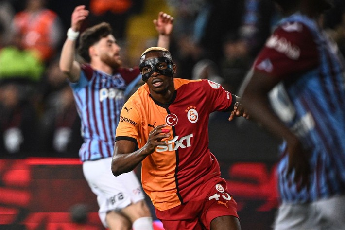 Galatasaray tribünleri yönetimden Osimhen'i istedi! Niyeryalı golcünün tepkisi gündem oldu - Resim: 4
