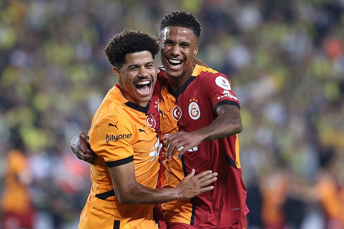 Dursun Özbek Masuaku, Feghouli ve Gökhan Töre'yi transfer eden Sportif Direktörle masaya oturdu: Verin 40 M.€ anlaşalım! - Resim: 4
