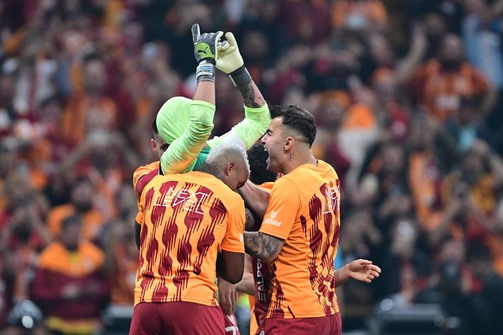 Ali Koç Fenerbahçe'de başkanlık yaptığı sürece Galatasaray bayrağı Amerika bayrağı gibi olur - Resim: 6