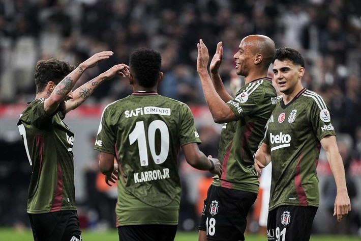 Gabriel Sara'nın ardından Semih Kılıçsoy da Premier Lig'in yolunu tutuyor - Resim: 3