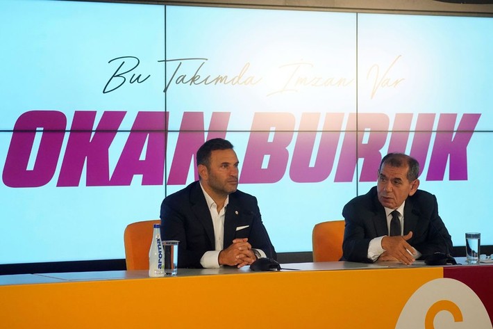 Dursun Özbek Djiku, Mert Müldür ve Livakovic'in durduramadığı 'kara boğa' için yönetimi ayağa kaldırdı! - Resim: 2