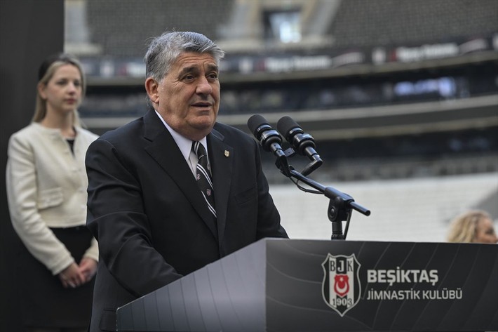 Yıldız futbolcunun menajeri İstanbul'a geldi Serdal Adalı'ya tepki yağdı: TikTok fenomenine kulüp bul - Resim: 3