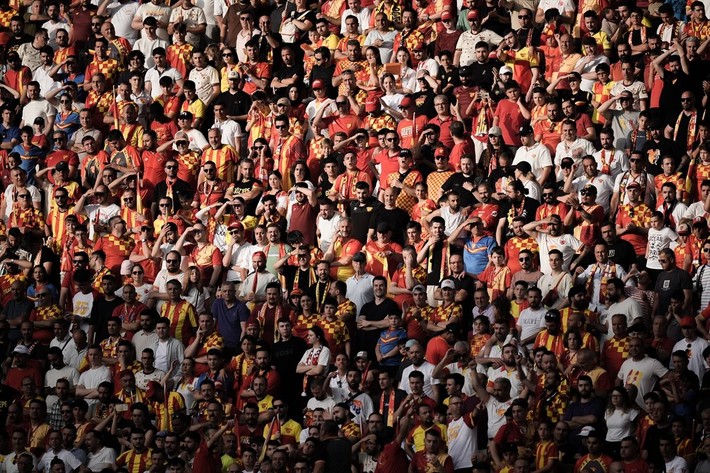 İzmir'de maçın ardından şoke eden olay! Galatasaray takım otobüsüne taşlı saldırı - Resim: 3