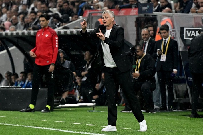 Nihat Kahveci Ole Gunnar Solskjaer'i uyardı: Şenol Güneş konuşulmaya başlanır - Resim: 4