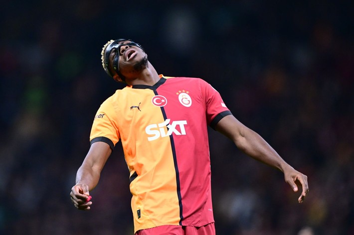 Victor Osimhen'e son teklif! 'Ya Real Madrid maçına kadar imzayı atarsın ya da senden vazgeçeceğiz' - Resim: 1