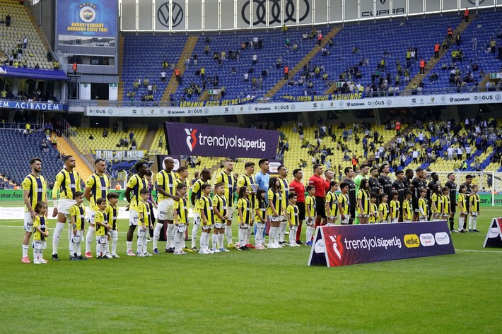 Mourinho Ali Koç gitsin diye uğraşıyor! Sosyal medya bunu konuşuyor - Resim: 4