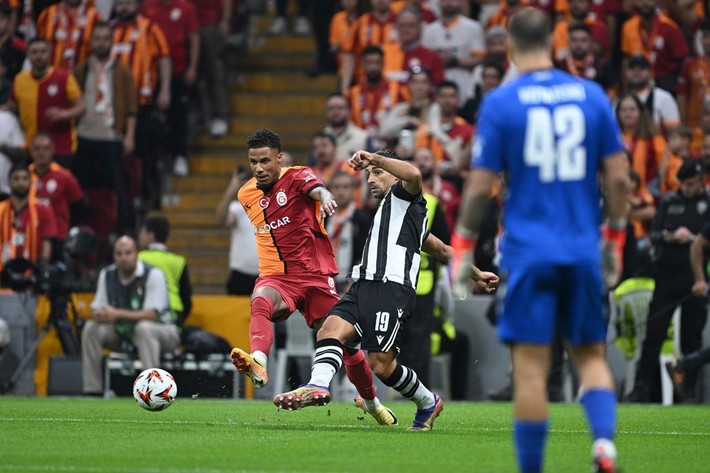 Dursun Özbek Dominik Livakovic'le kaleci krizini çözdü: Evet ben Galatasaray'la anlaştım - Resim: 2