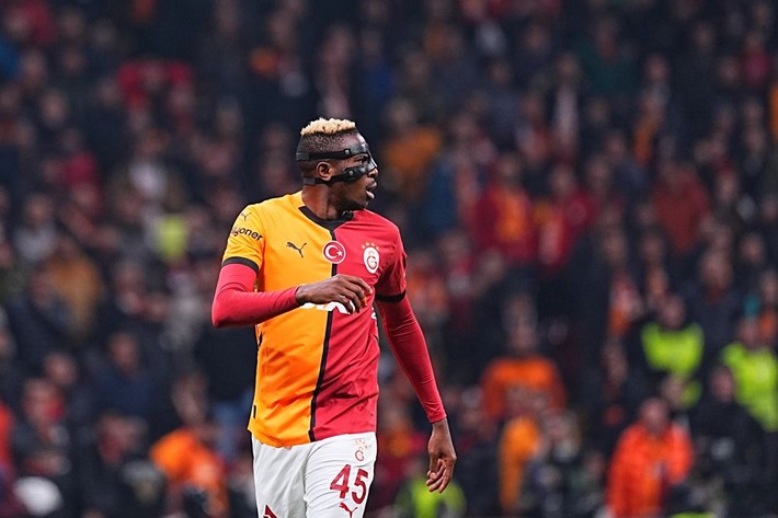 Dursun Özbek'in imdadına Tadic'le Ziyech yetişti: Sizin sayenizde kaleci sorunumuz bitti - Resim: 11
