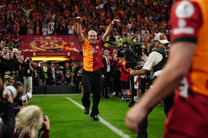 Premier Lig devi Galatasaray'ın yıldızına 25 milyon euro verdi Dursun Özbek "35'ten aşağı olmaz" dedi - Resim: 4