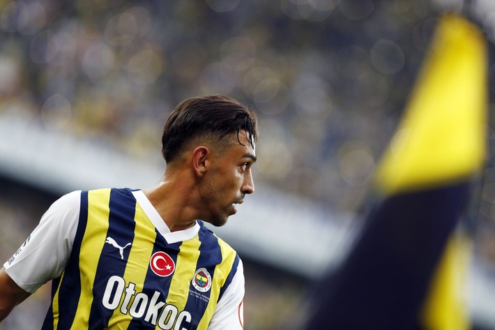 Ali Koç Mourinho ile yola devam kararı alınca iki yıldız Samandıra'yı terk etti: Biz yokuz - Resim: 7