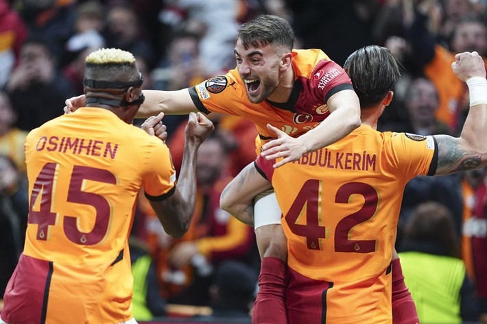 İcardi önce Morata'yı bunalttı sonra Osimhen'in maaşını duyunca çıldırdı: Ben bu takımı 2 yıl şampiyon yaptım - Resim: 5