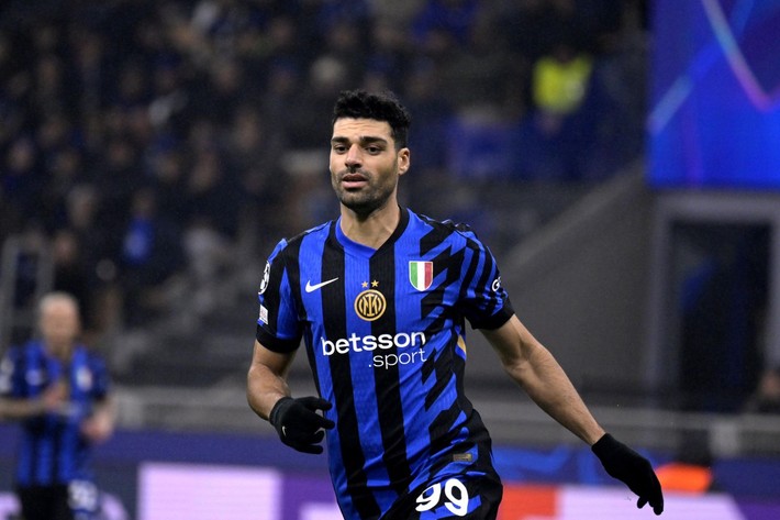 Serdal Adalı 51 maçta 31 gol 14 asist yapan forveti Solskjaer'e hediye etti: Bu benim ilk transferim - Resim: 3