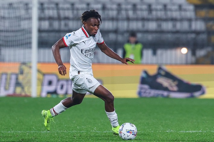 Devin Özek Abdülkerim Bardakcı'yı darmadağın eden kanat forveti Süper Lig'e getiriyor - Resim: 6